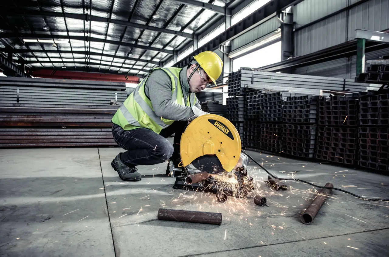 DEWALT STABILNA ŽAGA 355MM 2300W D28730