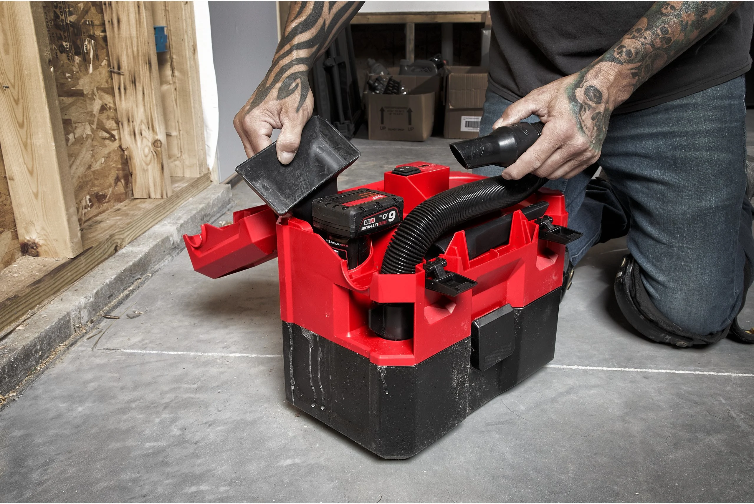 Milwaukee M12 FVCL-0 Akumulatorski sesalnik