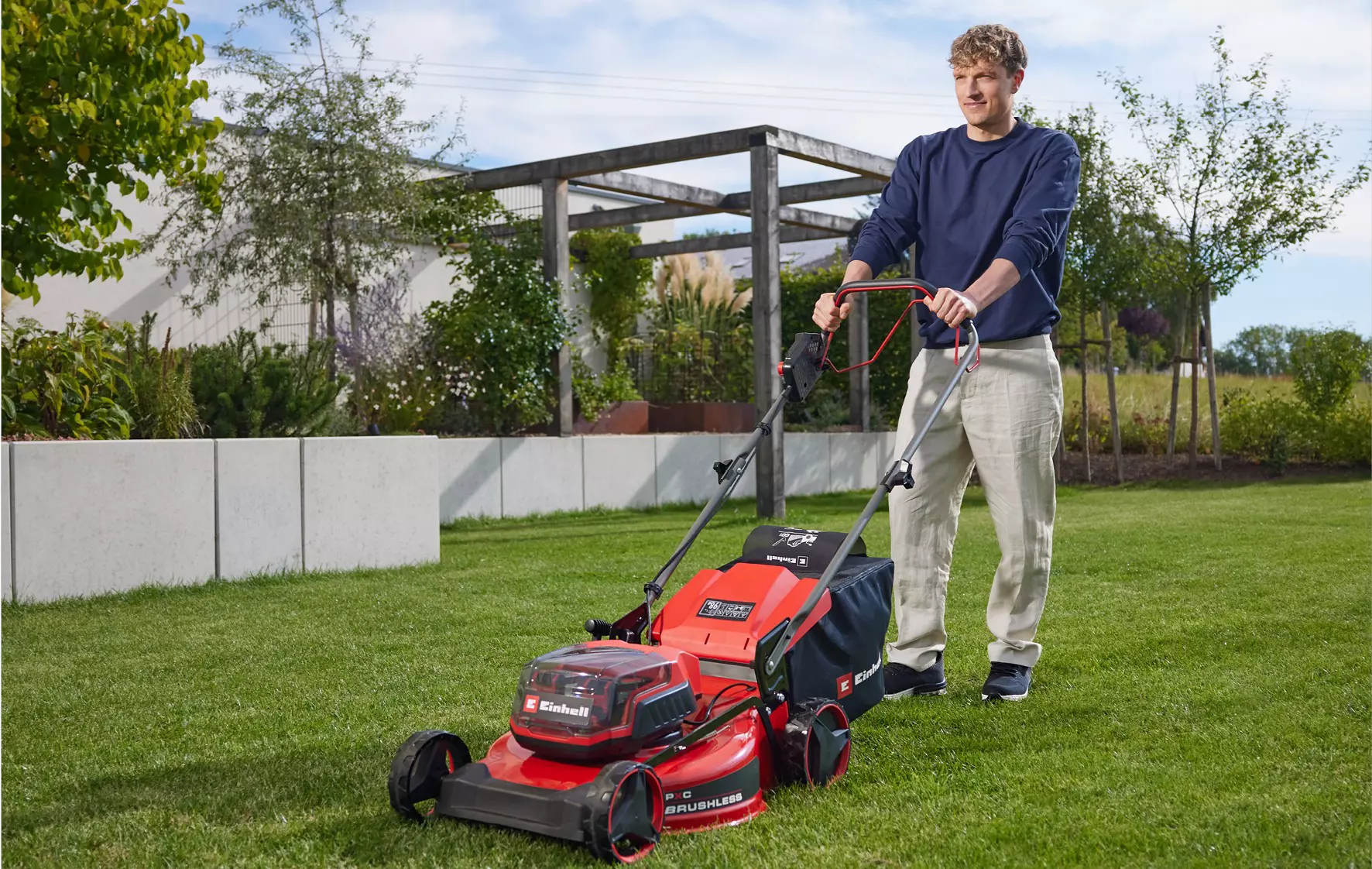 Einhell GC-CM 36/51 S Li BL (2x 5.2Ah) akumulatorska samovozeča kosilnica v kompletu