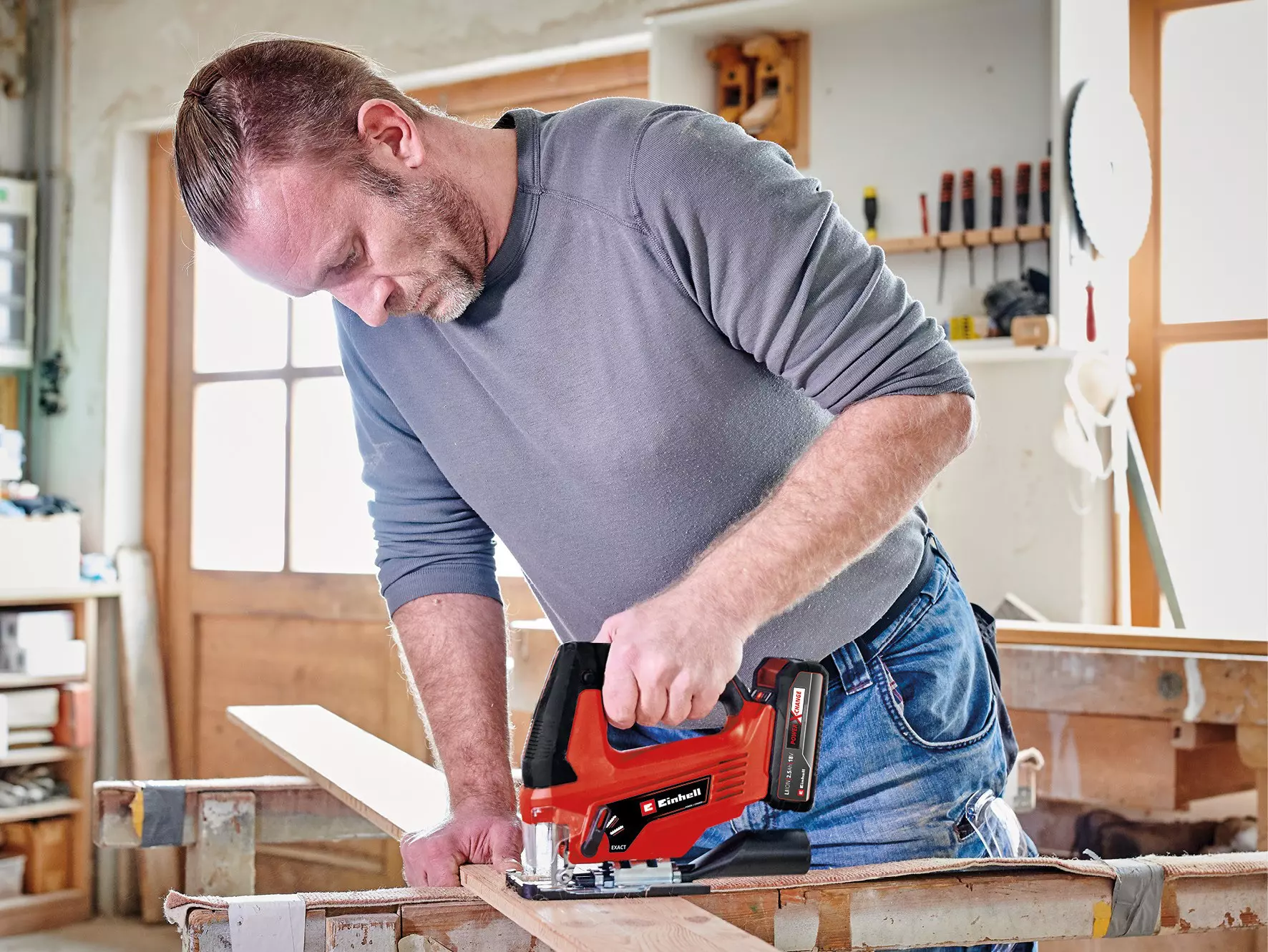 Einhell TC-JS 18/70 Li (1x2,5 Ah) akumulatorska vbodna žaga v kompletu
