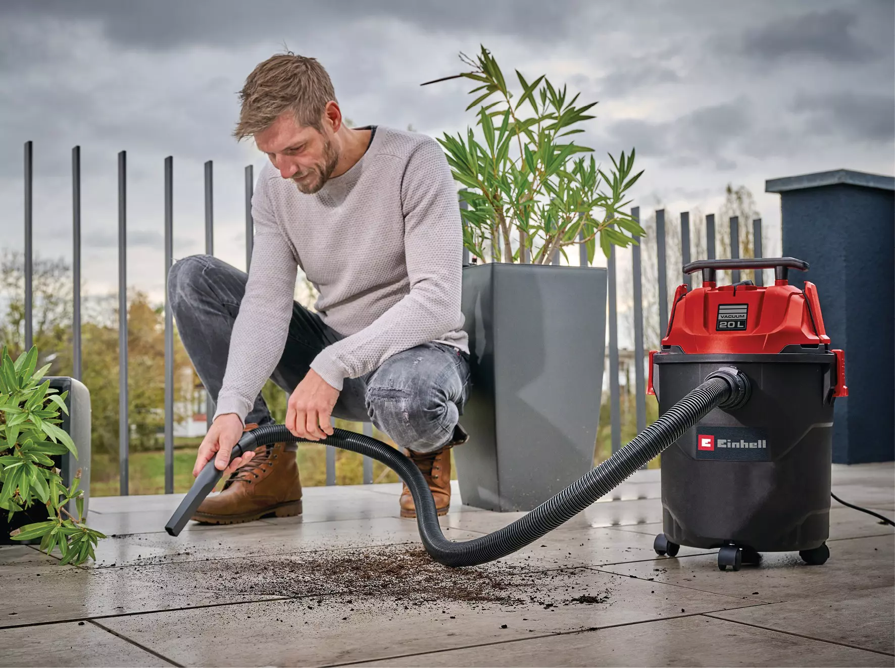 Einhell TC-VC 2045 mokro-suhi sesalnik