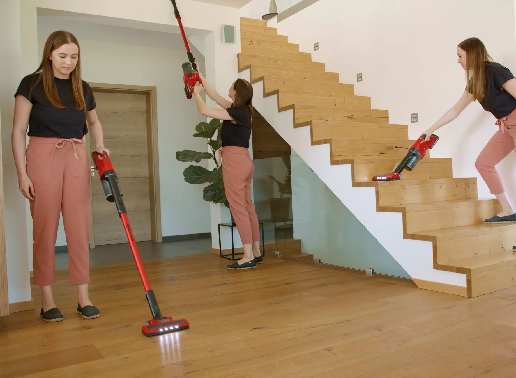 Einhell TE-SV 18 Li (1x4,0 Ah) akumulatorski palični sesalnik v kompletu