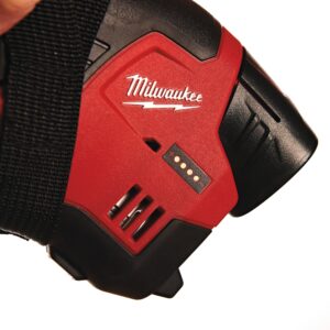 Milwaukee C12 PN-0 subkompakten dlanski žebljalnik