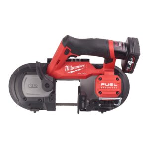 Milwaukee M12 FBS64-402C subkompaktna tračna žaga s kapaciteto rezanja 64 mm Milwaukee M12 FBS64-402C subkompaktna tračna žaga s kapaciteto rezanja 64 mm