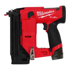 Milwaukee M12 FCN18GS-202X žebljalnik za ravne žeblje 18 GA Milwaukee M12 FCN18GS-202X žebljalnik za ravne žeblje 18 GA