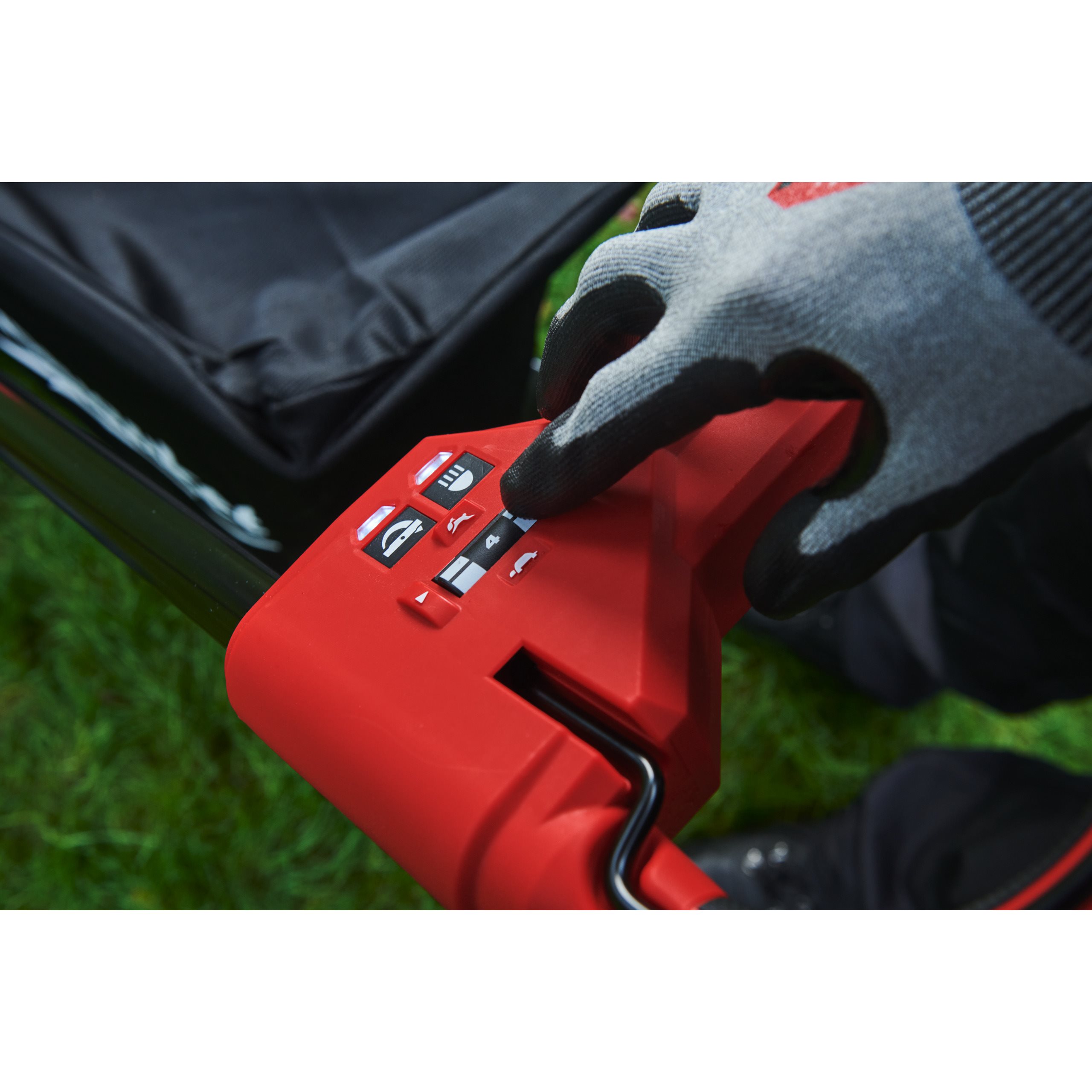 Milwaukee M18 F2LM46-802 46 cm samohodna kosilnica na dva akumulatorja