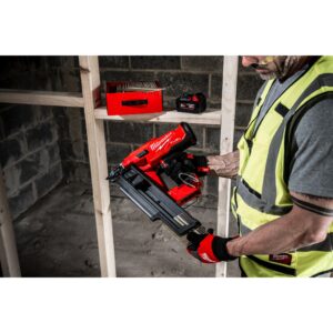 Milwaukee M18 FFN21-0C 21° žebljalnik