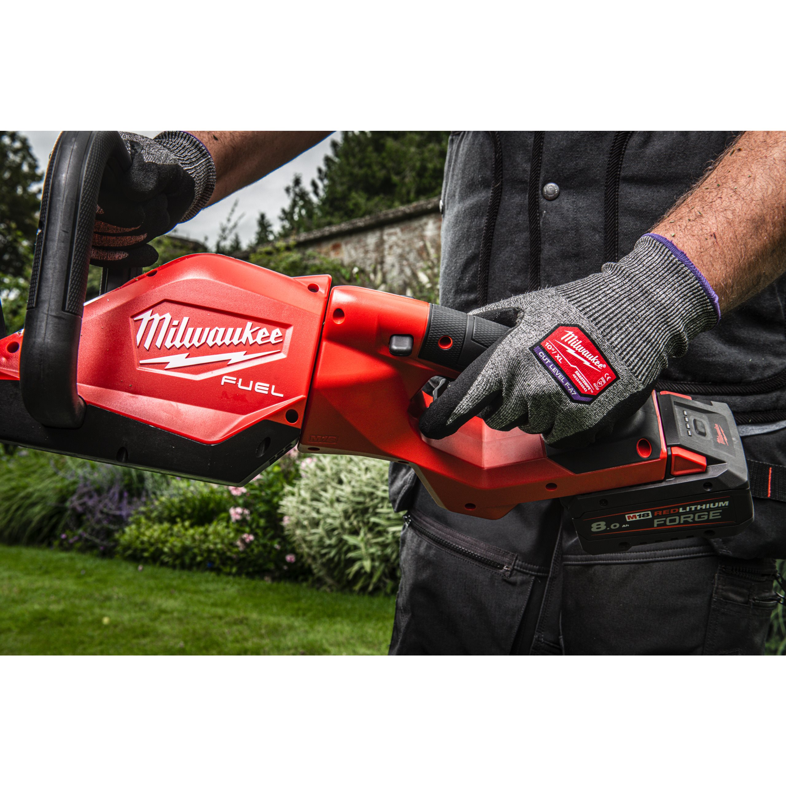 Milwaukee M18 FHET60G2-802 škarje za živo mejo 60 cm