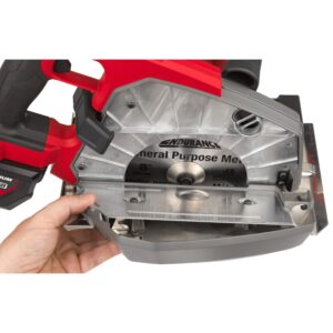Milwaukee M18 FMCS66-121C 66 mm krožna žaga za kovine