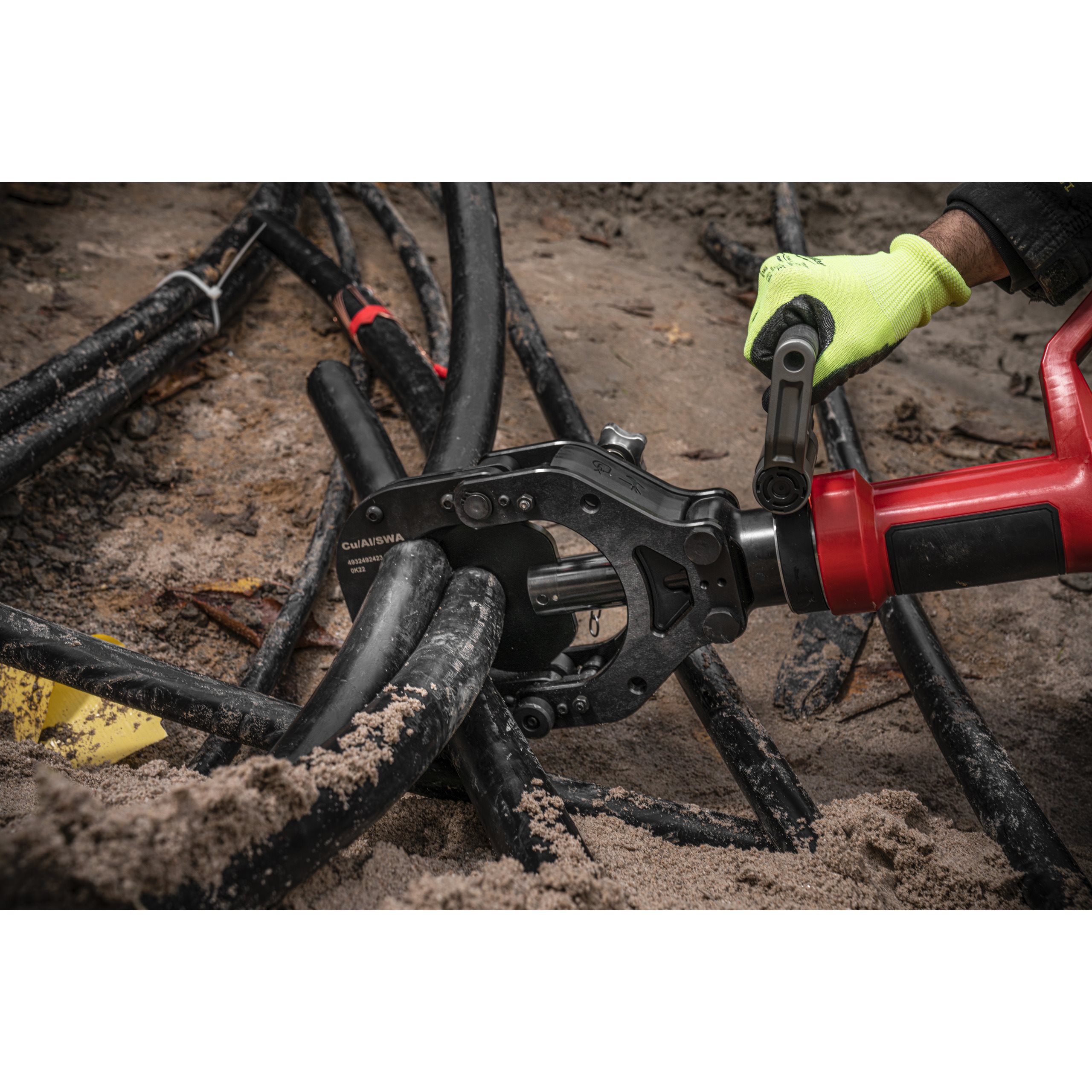 Milwaukee M18 HCC125 -801C FORCE LOGIC hidravlični rezalnik kablov do 125 mm