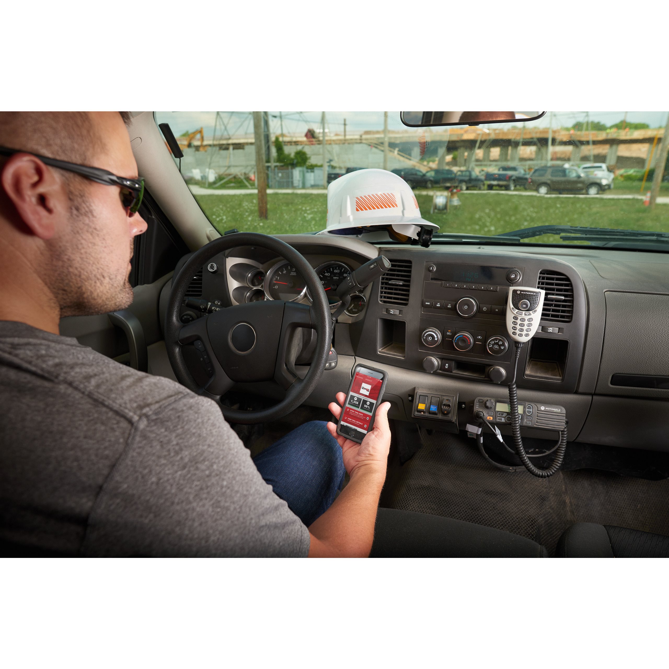 Milwaukee M18 HCC75R-502C hidravlični rezalec podzemnih kablov FORCE LOGIC