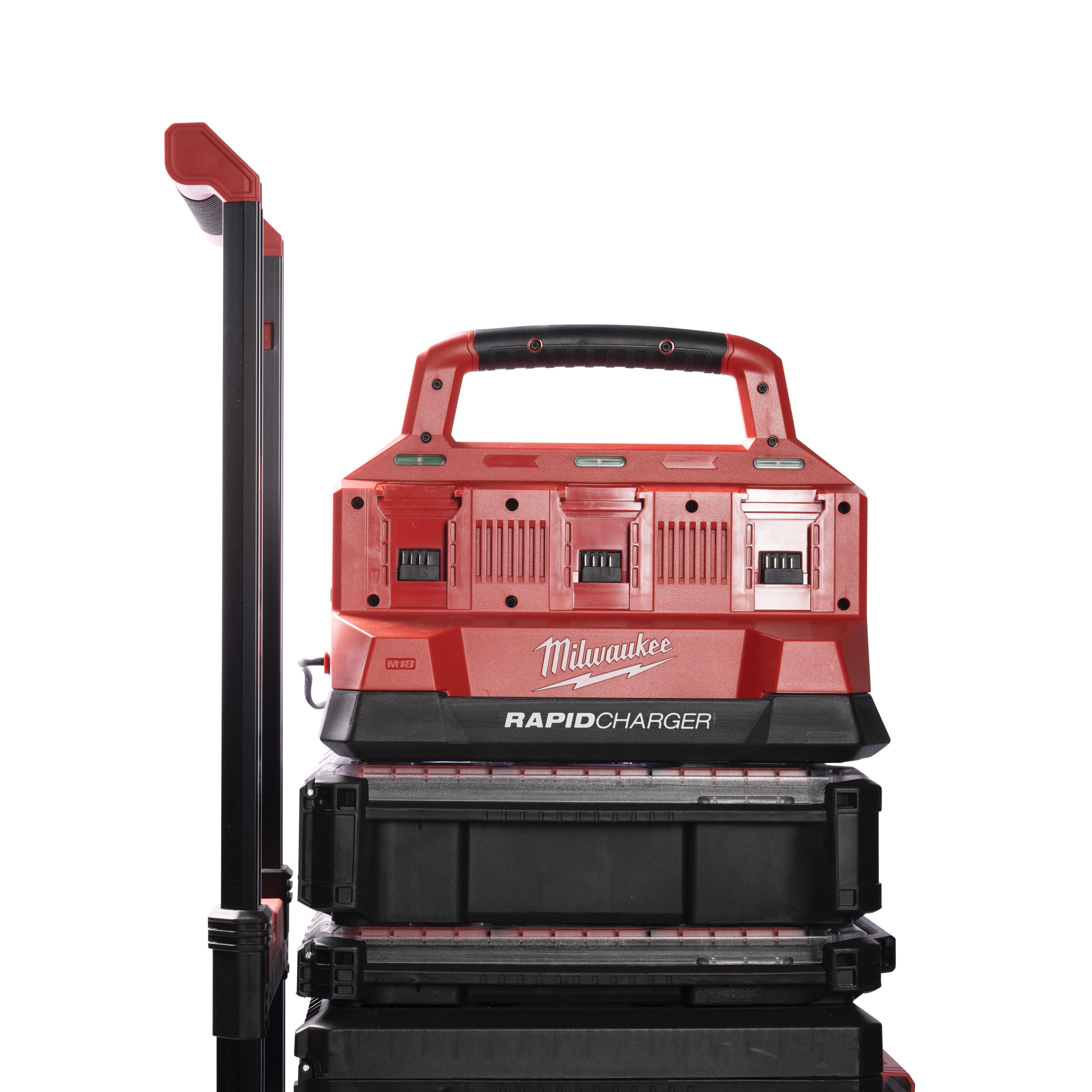 Milwaukee M18 PC6 PACKOUT šestpostajni hitri polnilec