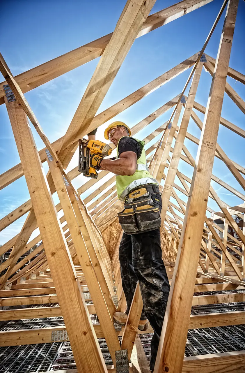 DEWALT AKU XR VRSTNI ŽEBLJIČAR 18V BARE DCN692N