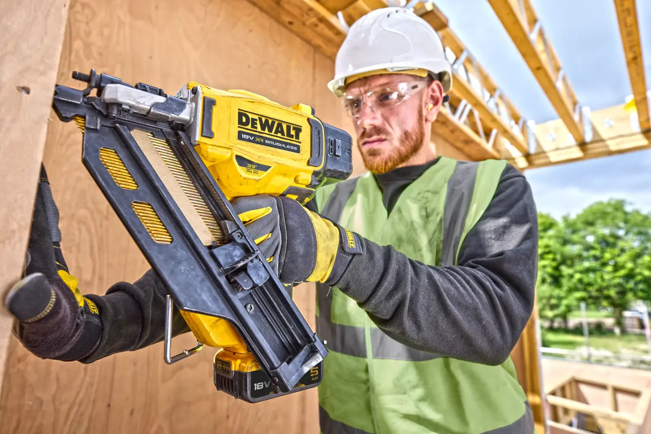 DEWALT DCN930P2 AKU ŽEBLJIČAR