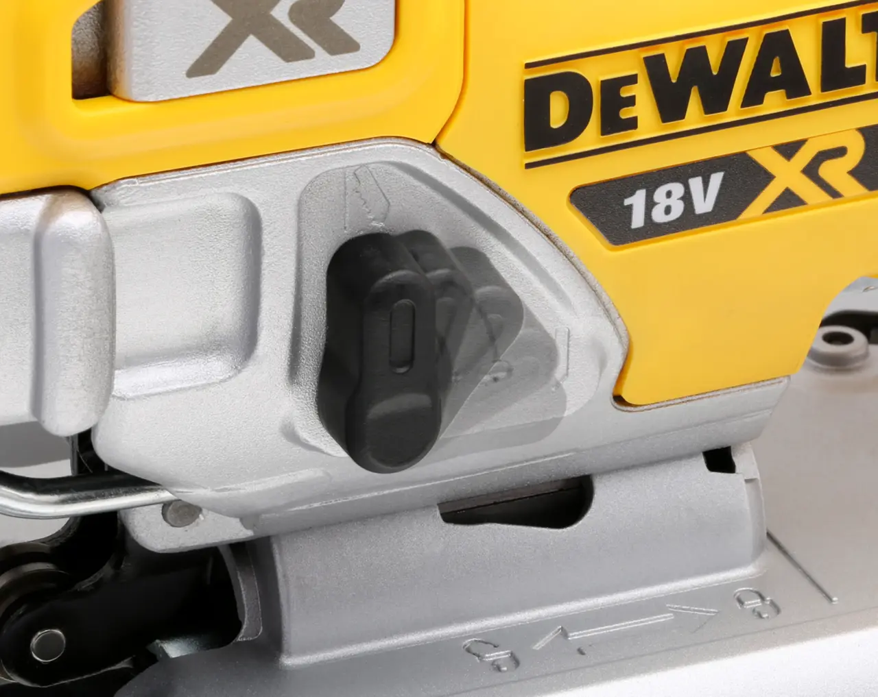 DEWALT DCS334N AKU VBODNA ŽAGA