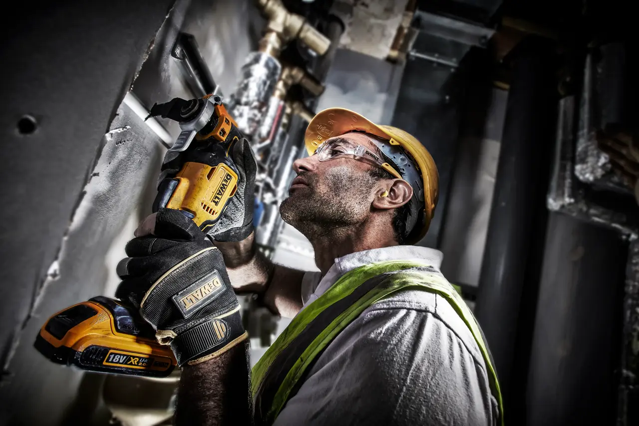 DEWALT DCS356N AKU MULTIFUNKCIJSKO ORODJE