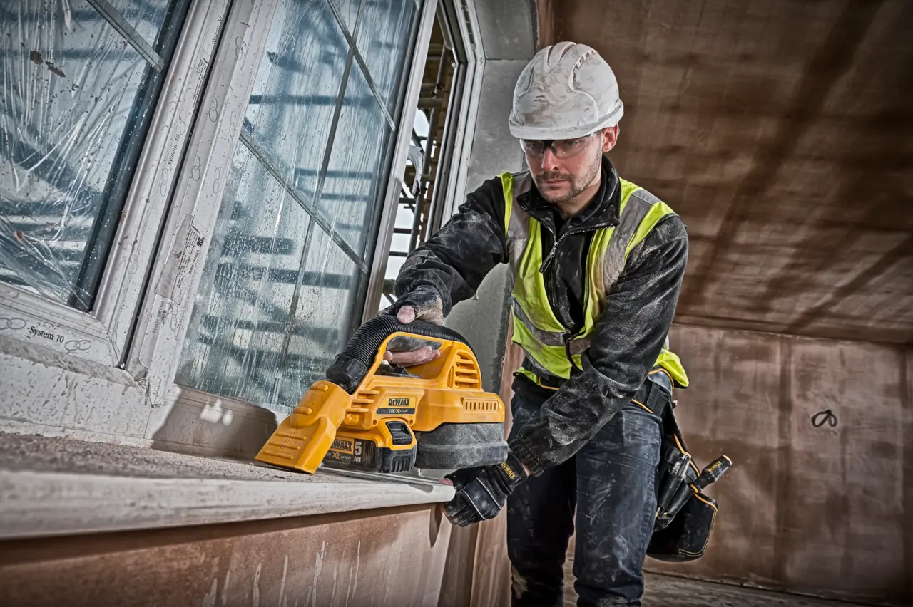 DEWALT DCV517N AKU INDUSTRIJSKI SESALNIK