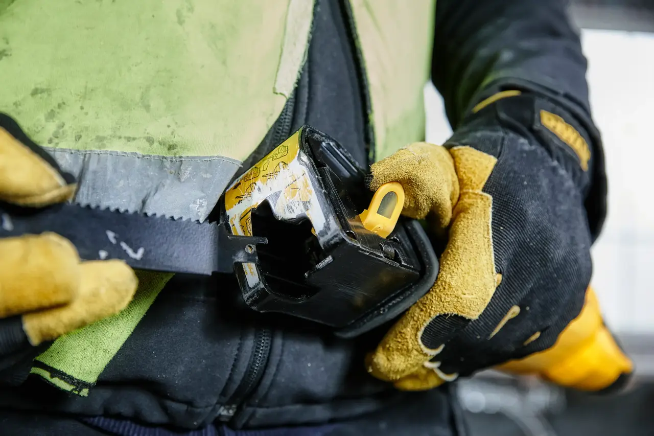 DEWALT ŽAGA LISIČJI REP DWE305PK 1100 W