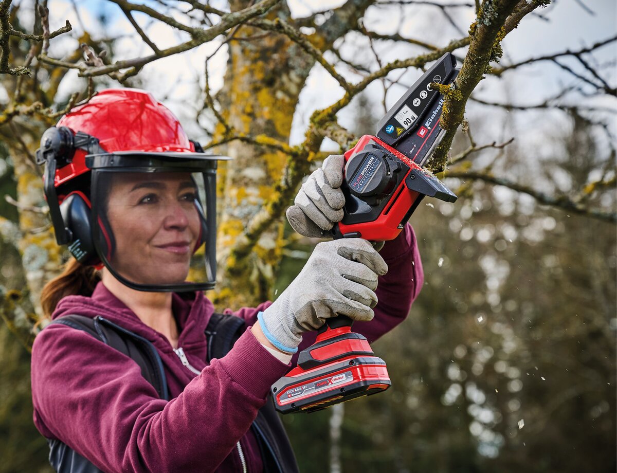 Einhell GE-PS 18/15 Li Bag Kit akumulatorska verižna žaga za veje v kompletu