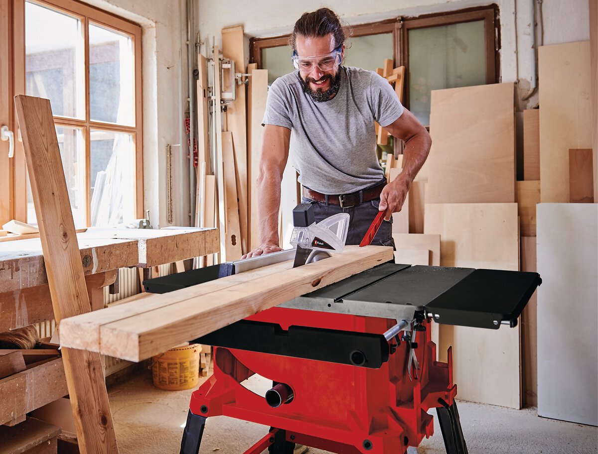 Einhell TC-TS 2225 U Namizna krožna žaga