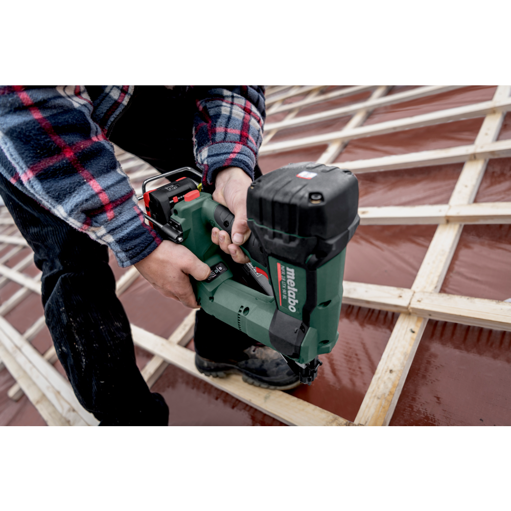 METABO NFR 18 LTX 90 BL (612090800) BATERIJSKI ŽEBLJIČAR