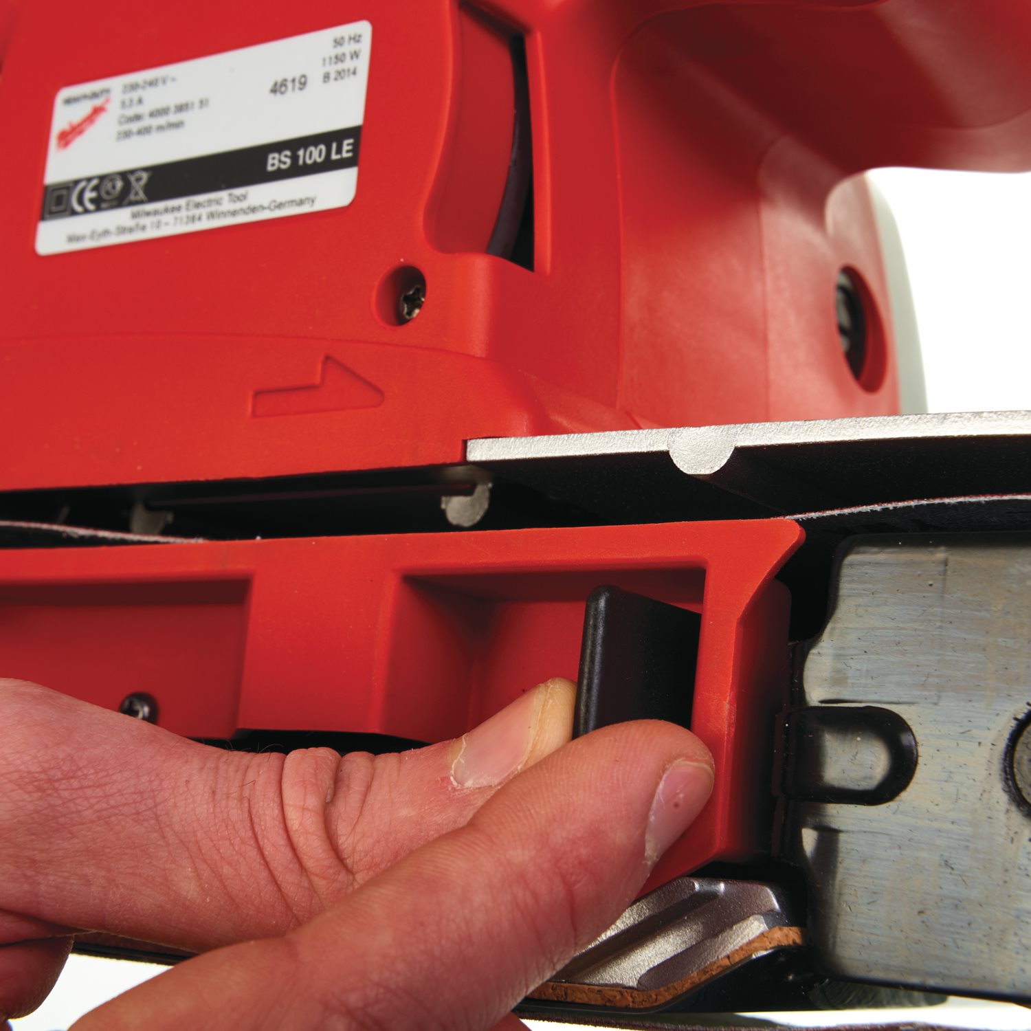 Milwaukee BS 100 LE Tračni brusilnik 1150 W