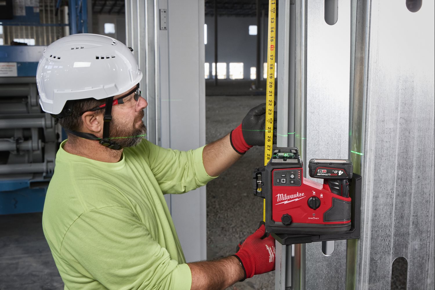 Milwaukee M12 A3PLO-0C Avtomatsko nastavljiv 360° zeleni laser