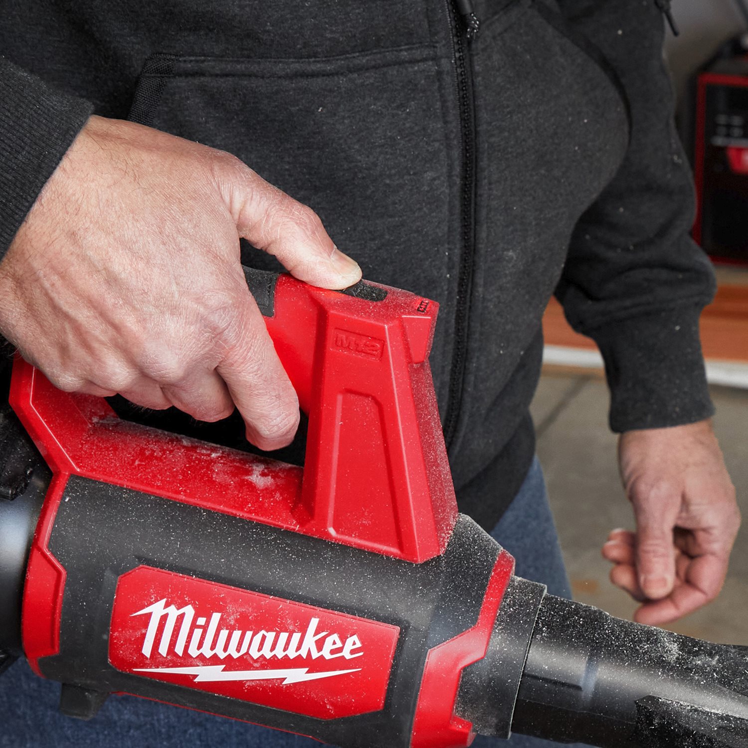 Milwaukee M12 BBL-0 Pihalnik