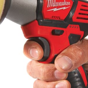Milwaukee M12 BPS-421X Polirnik/Brusilnik 4,0 Ah in 2,0 Ah