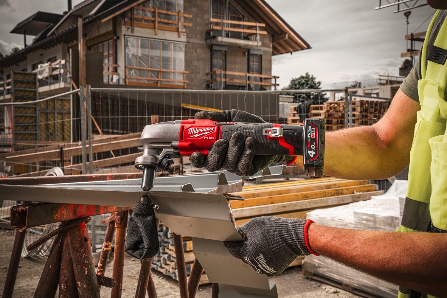 Milwaukee M12 FNB16-402X Akumulatorski sekalnik za pločevino