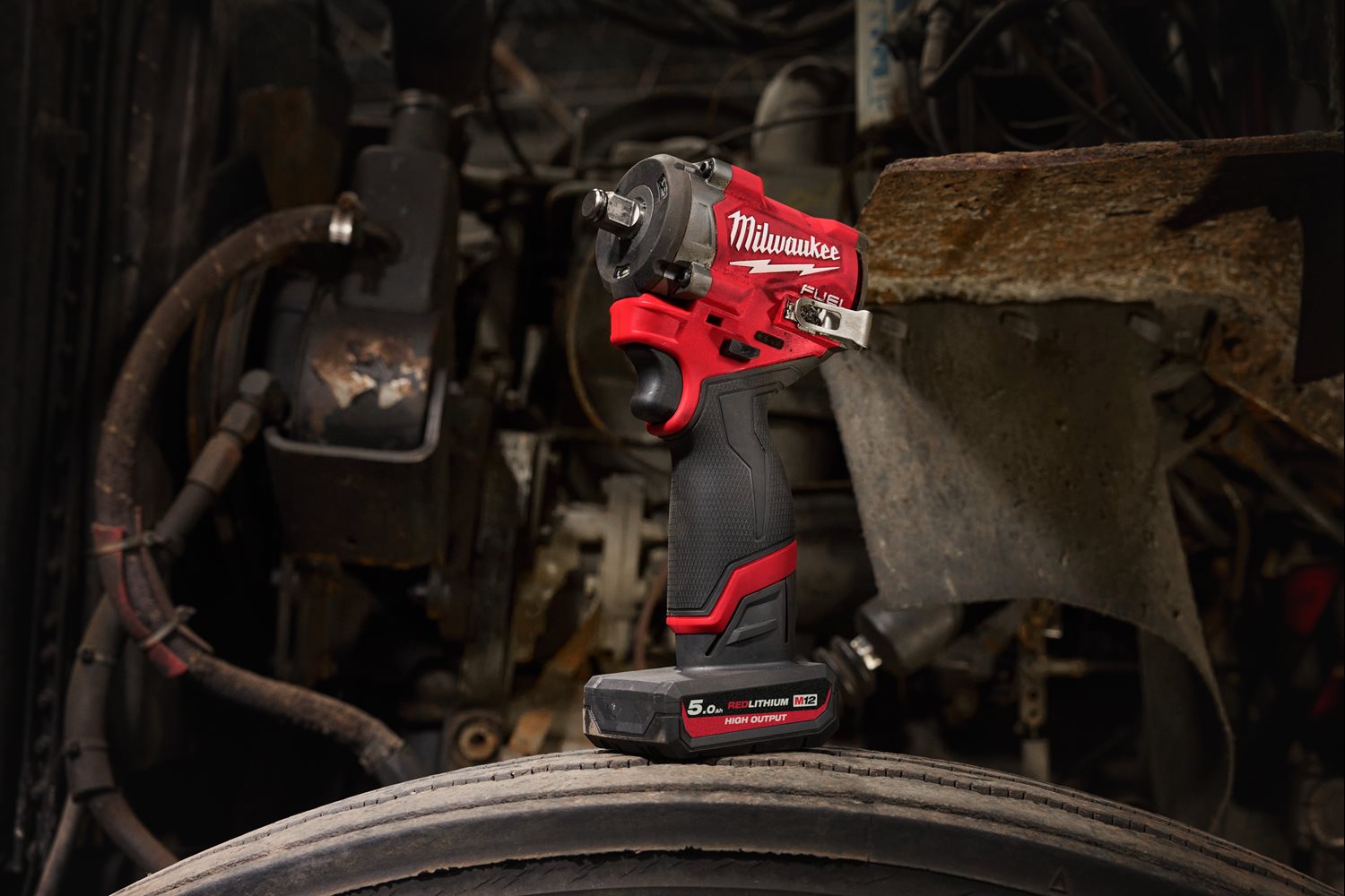 Milwaukee M12 FPP2X2-402X FUEL POWER PACK