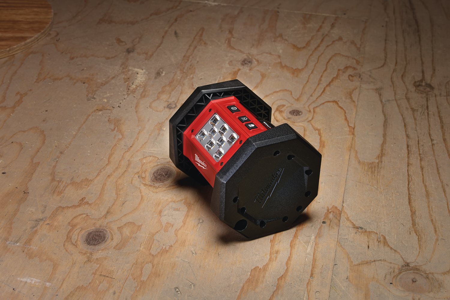 Milwaukee M18 AL-0 Prostorska led svetilka