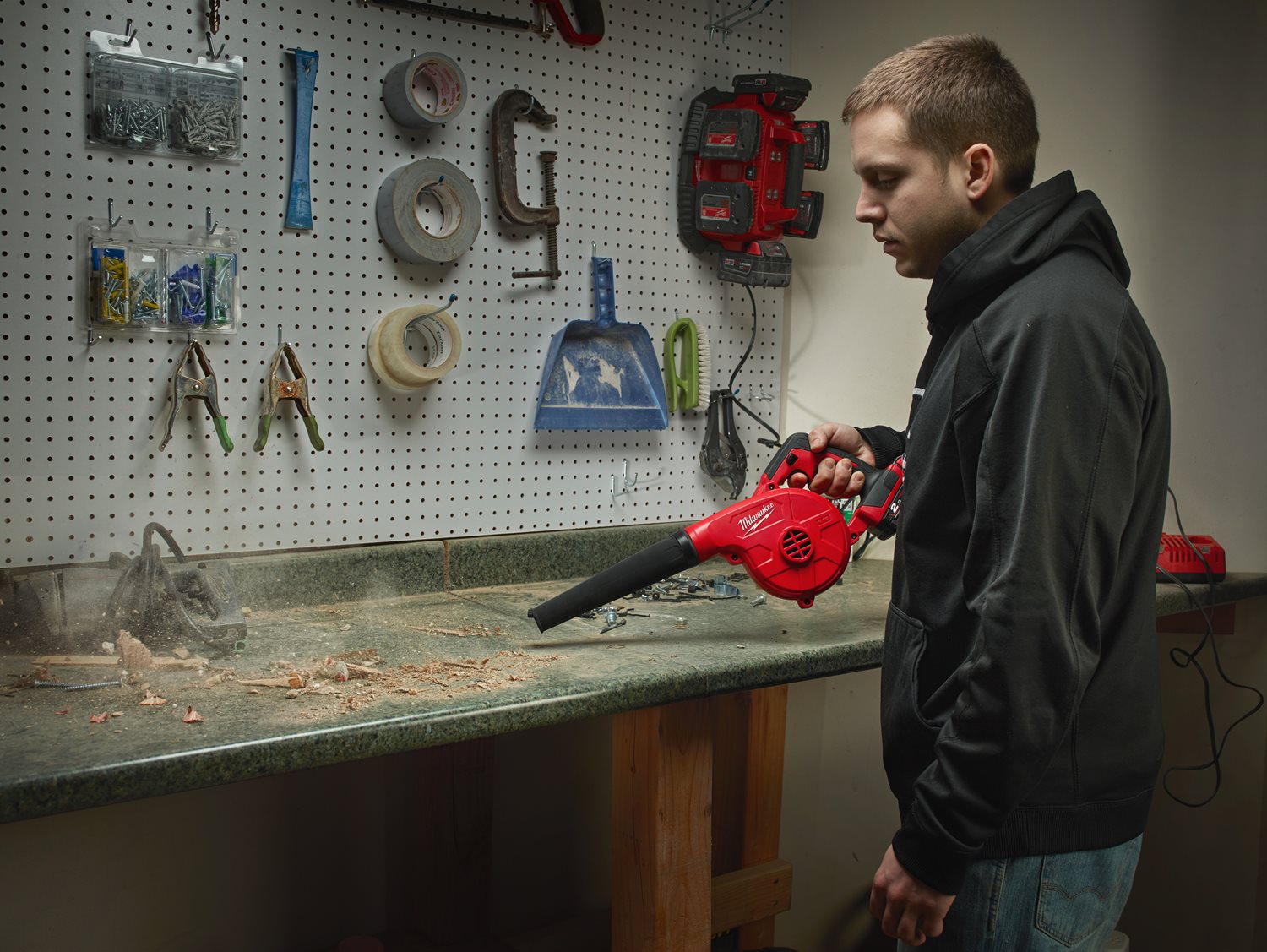 Milwaukee M18 BBL-0 Akumulatorski pihalnik Milwaukee