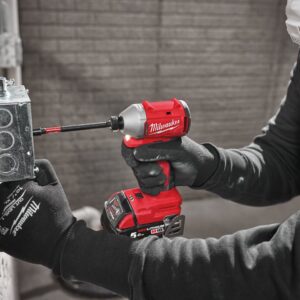 Milwaukee M18 BLCPP2A-402C set kompaktnega brezkrtačnega orodja