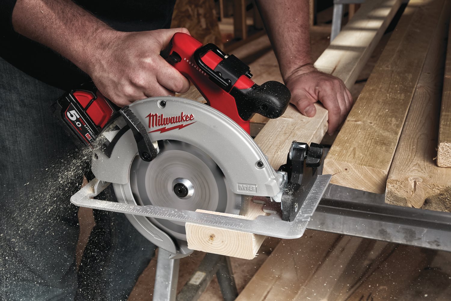Milwaukee M18 BLCS66-502X Akumulatorska krožna žaga