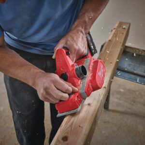 Milwaukee M18 BP-402C Akumulatorski skobeljnik