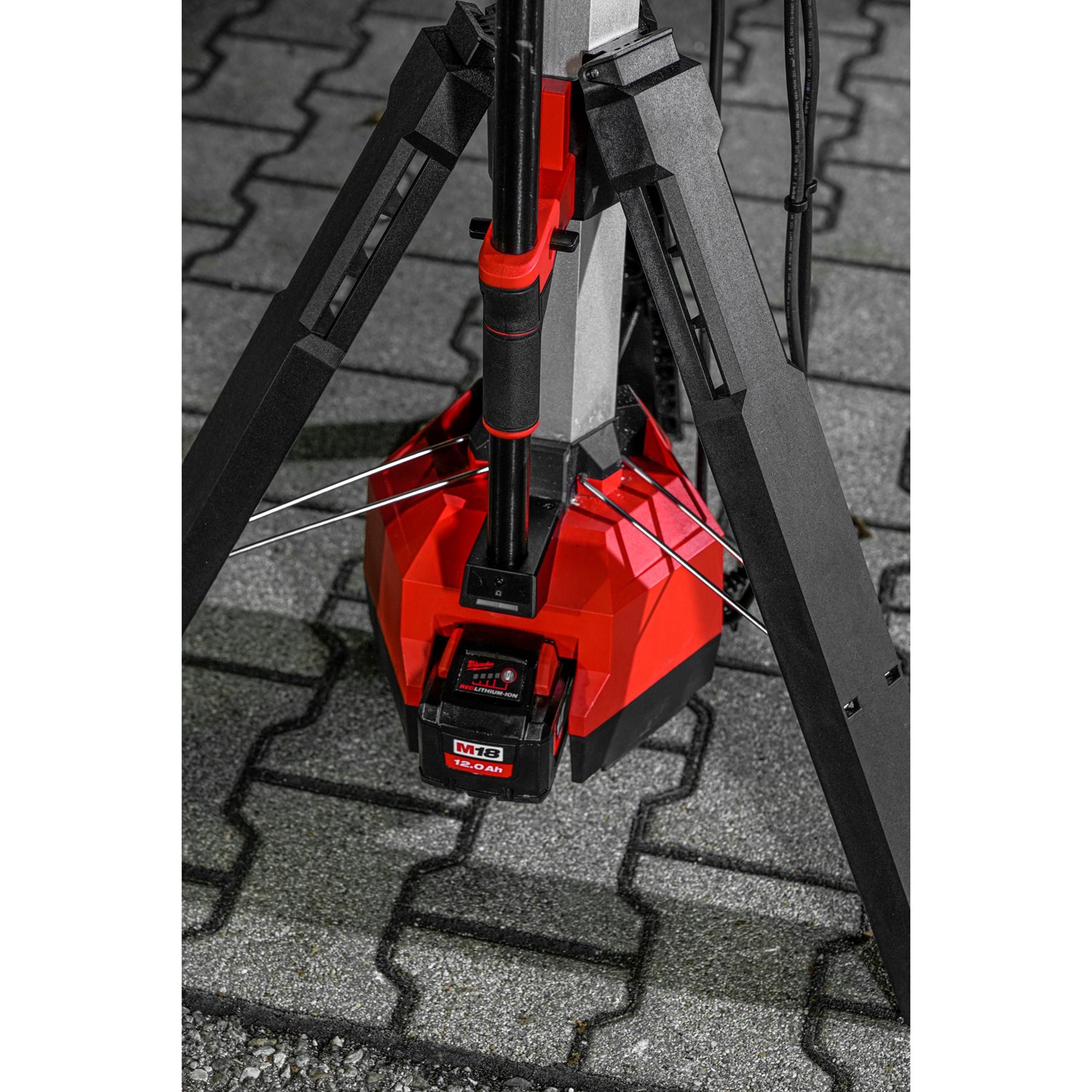 Milwaukee M18 HOSALC-0 Akumulatorska samostoječa svetilka