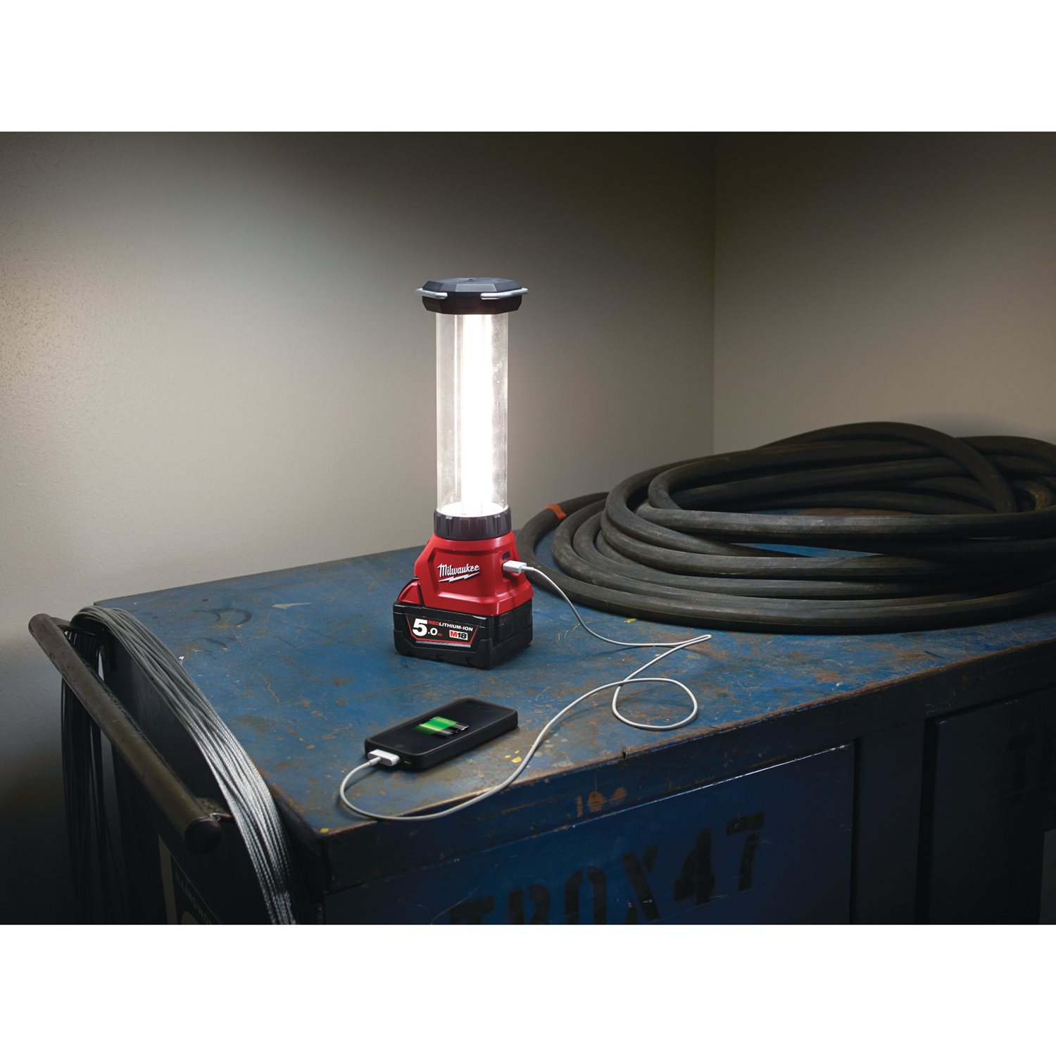Milwaukee M18 LL-0 Prostorska svetilka Trueview